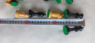 Piezas de ajedrez Stawton nº 4. Con su caja.