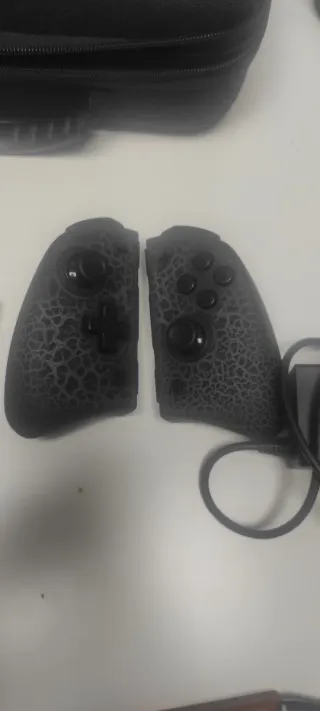 Lote Nintendo Switch Ed. Let's Go Pikachu