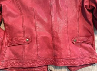 Cazadora Piel Roja Massimo Dutti XL-lee descripc.