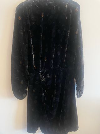 Vestido terciopelo estampado espalda descubierta