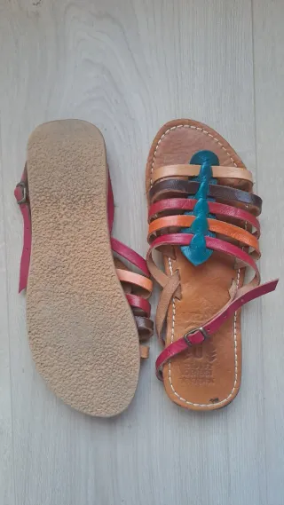 Sandalias de cuero multicolor