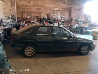 Ford scort 1999