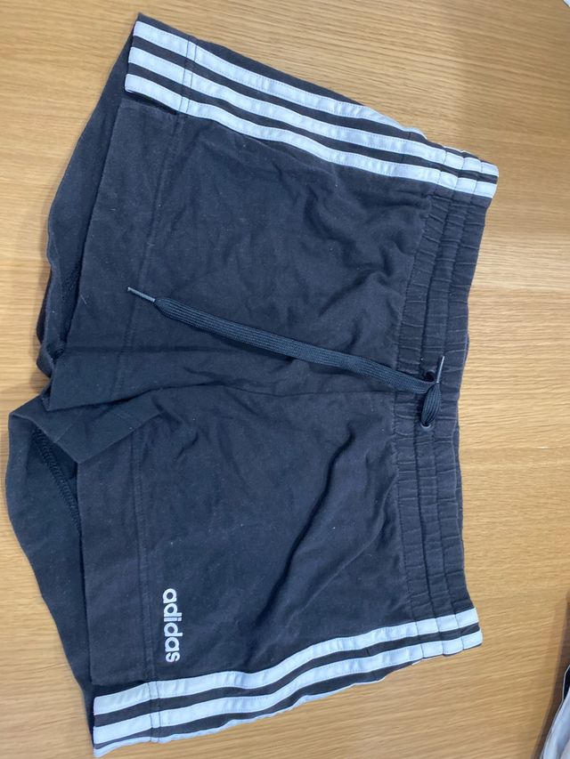 Pantalón corto Adidas chica Talla M