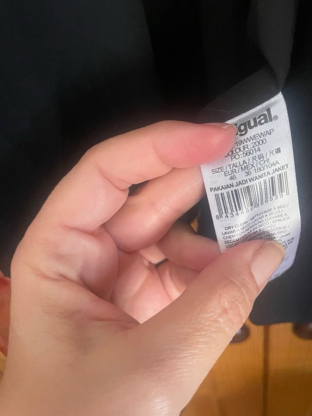 Chaqueta blazer Desigual con pañuelo T.46