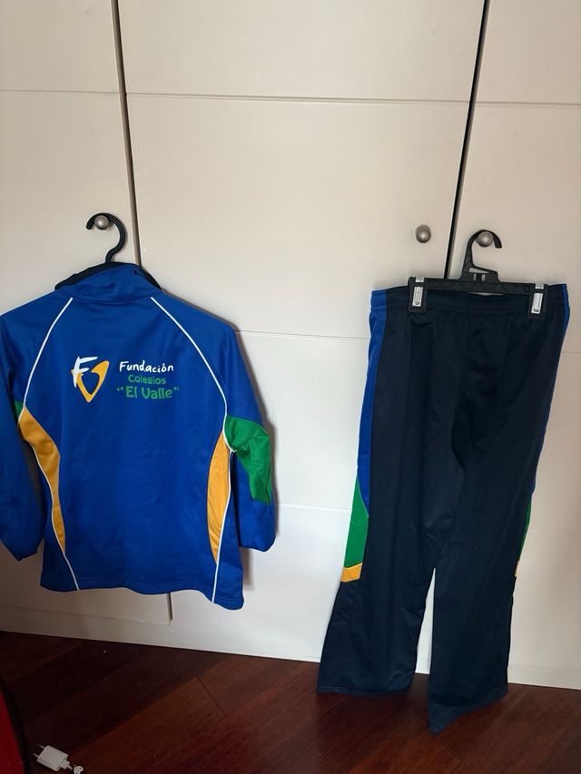 Set deportivo Colegio El Valle