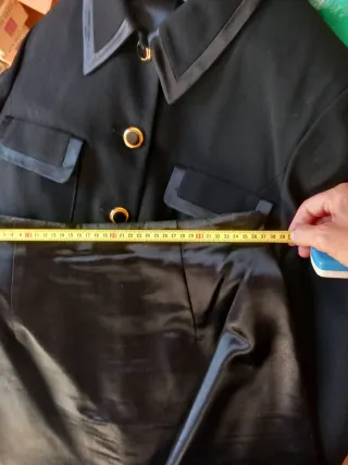 Traje lana Falda y Chaqueta Negro Talla 44