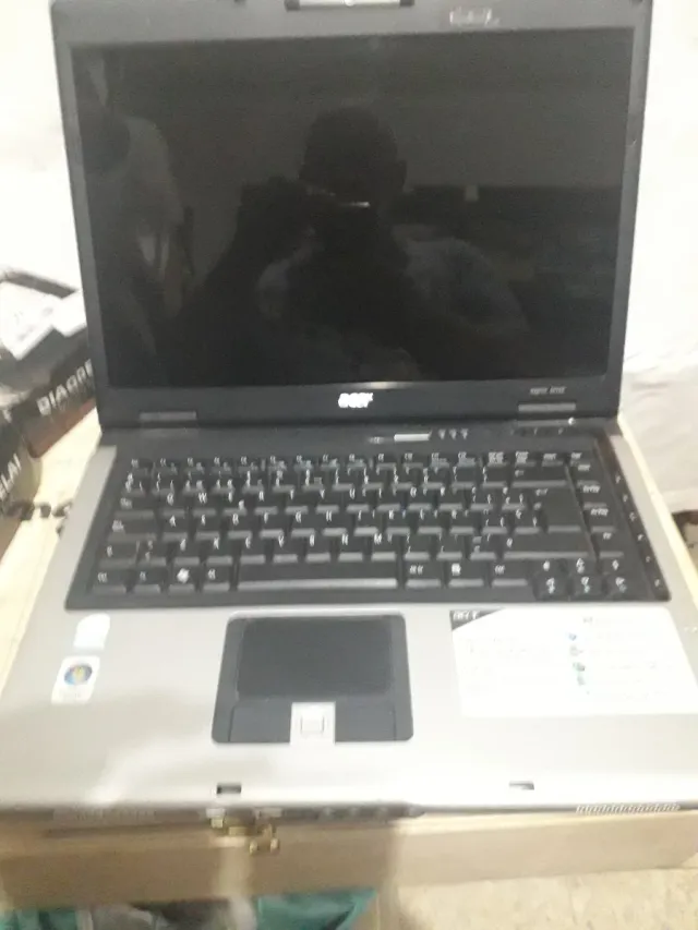 Portátil Acer Negro/Plateado no power lead