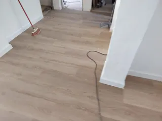 Instalación de tarima flotante laminados y vinilos