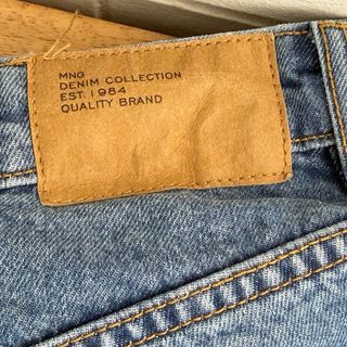 Pantalón vaquero Mango con rotos