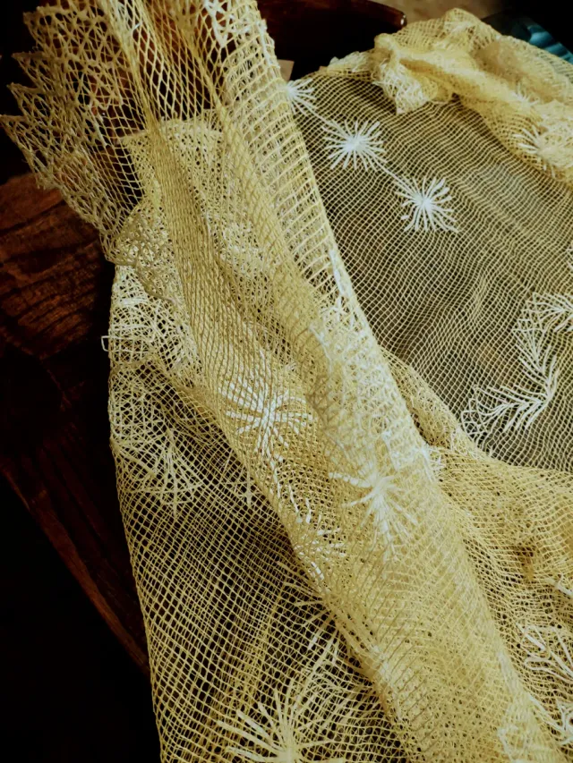 Colcha de red artesanal