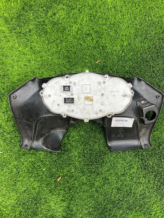 Tacómetro Piaggio MP3 400