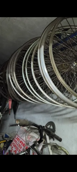 Bicicletas carretera clásicas y cuadros etc