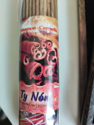 Incensi Cannella Ty Ngu con porta incensi