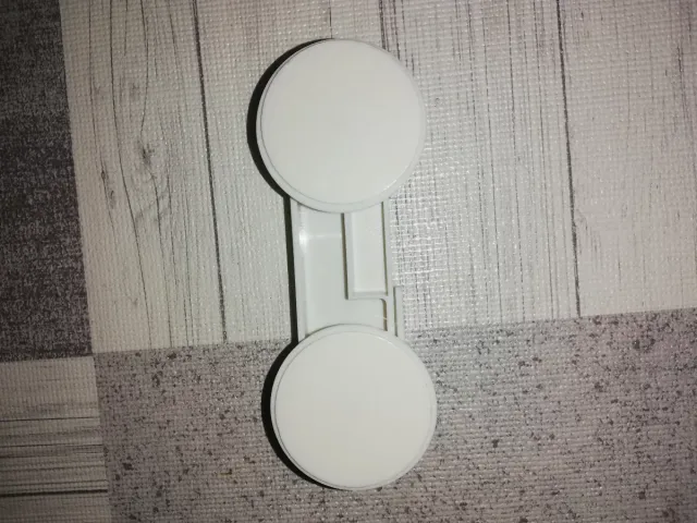 Cierres de seguridad y Protectores esquinas mesa