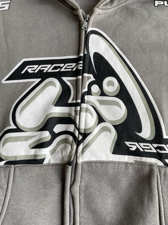 Sudadera Bershka gris con cremallera