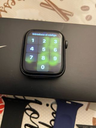 Apple Watch SE Nike 44mm Negro