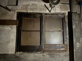 Porticones ventana madera cristal esmirilado