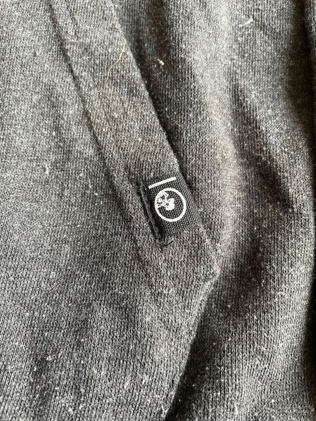 Sudadera con estampado de árboles