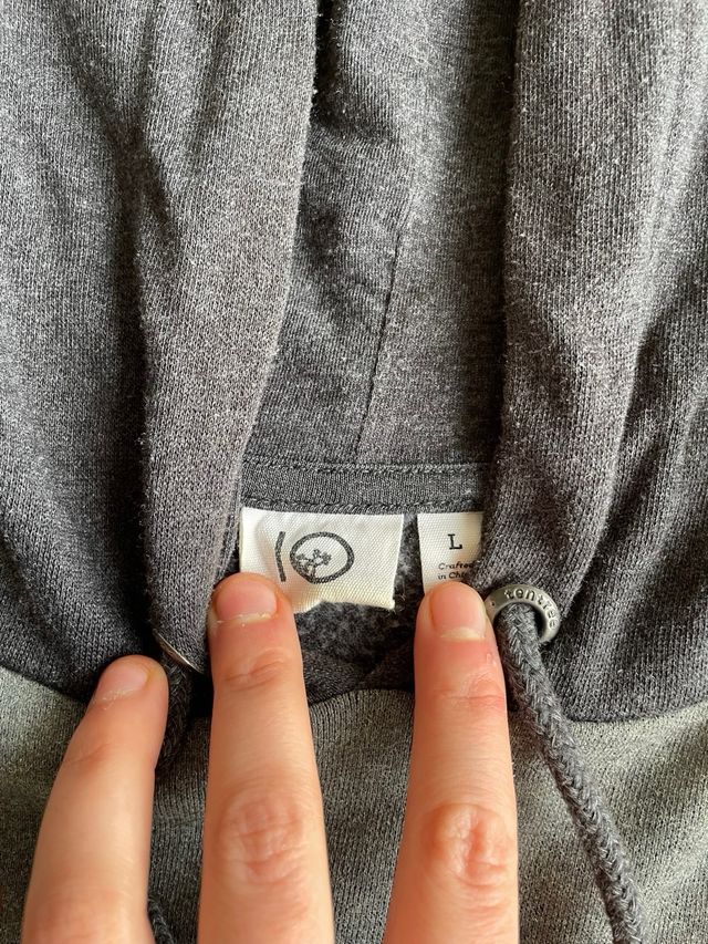 Sudadera con estampado de árboles