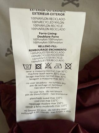 Camisa Emporio Armani y chaleco Scalpers