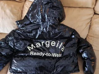 Cazadora brillante negra talla L