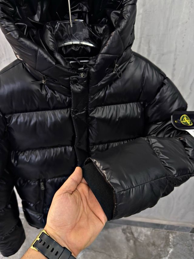 Stone Island Abrigo Negro