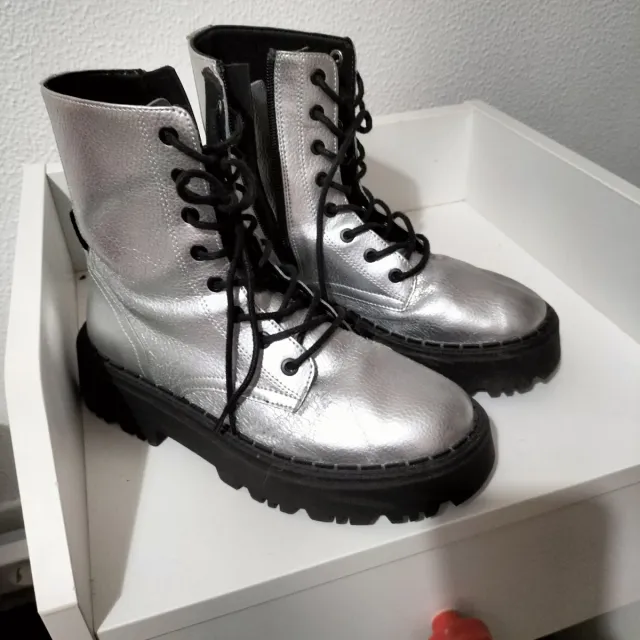Botas plateadas niña talla 34