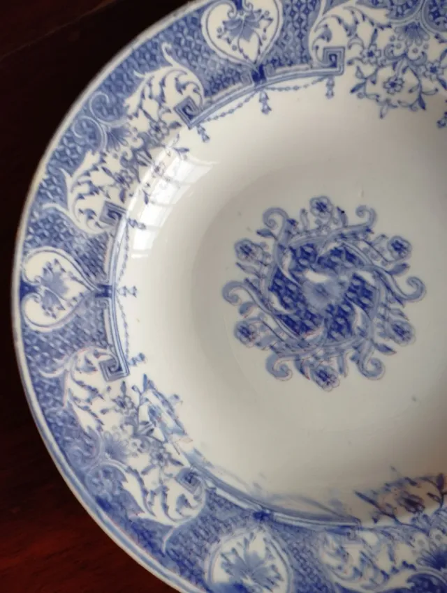 Antiguo Plato La Cartuja Sevilla, Carlota Azul