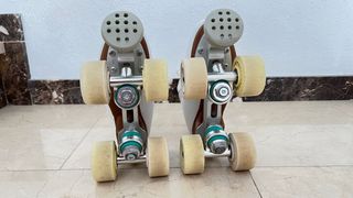 Pattini da pattinaggio artistico Risport Venus con piastra Roll Line Taglia 34 (225)