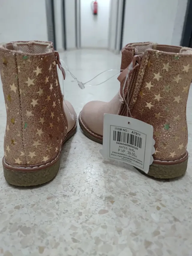 Botines niña Hello Kitty Talla 26