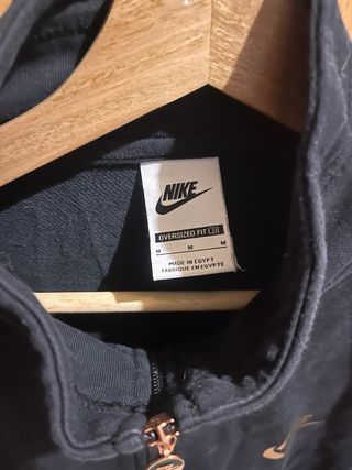 Sudadera Nike Negra Cremallera Dorada Talla M