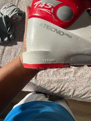 Botas Niños de esquí 228mm y esquís Atomic 80mm