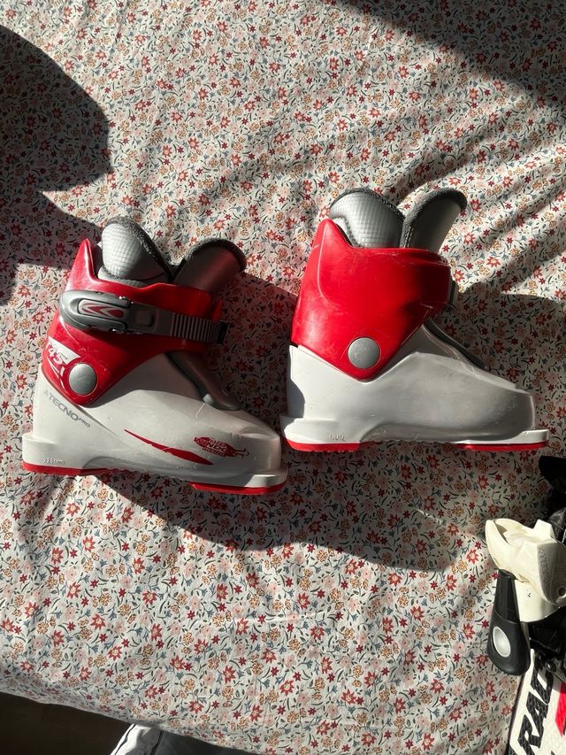 Botas Niños de esquí 228mm y esquís Atomic 80mm