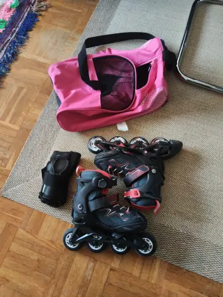 Patines en línea para niño/a + muñequeras 29-32