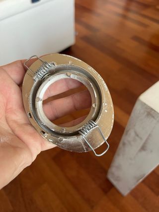 9 Soportes para Focos Halógenos