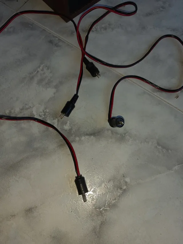 Altavoces Kastell Negro/Marrón