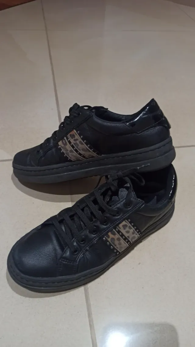 Geox sneakers pelle 38 maculati