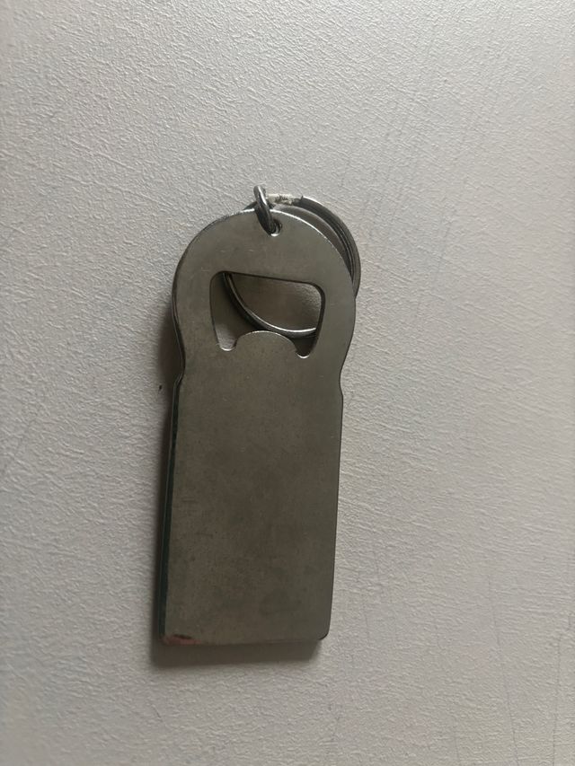 Apribottiglie portachiavi Canada multilingue