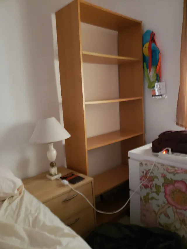 Estantería de madera color beige/marrón En Granada