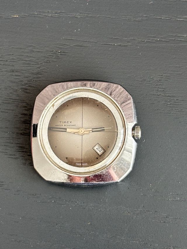 Reloj Timex Vintage Dorado y Plateado