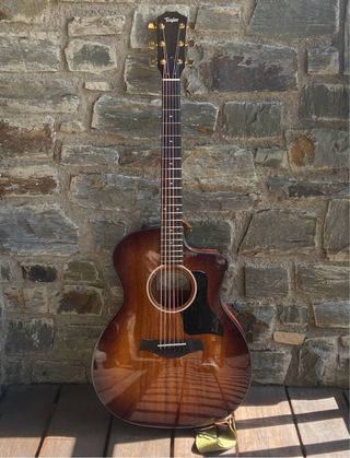 Guitarra acústica Taylor 224ce-K Dlx Electrific.