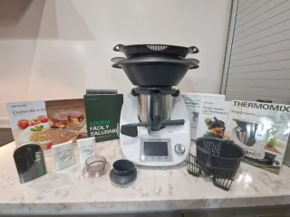 Thermomix TM5 Seminueva + Accesorios