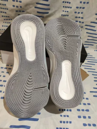 T. 43 Zapatillas Nike G.T. Hustle 3