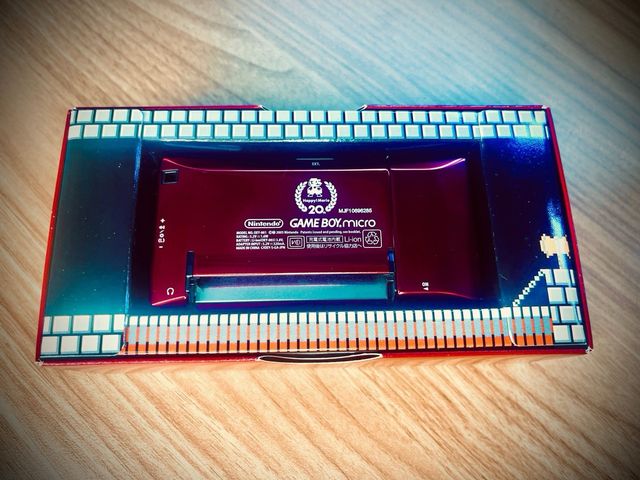 Game Boy Micro Edición Especial 20 Aniversario