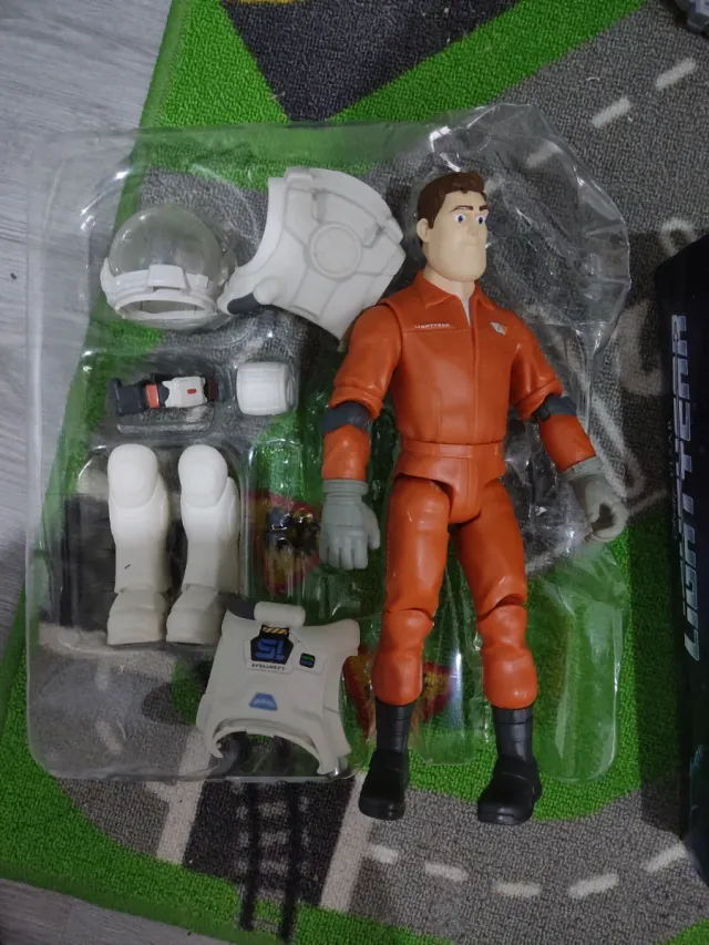 Muñeco Buzz Lightyear con Accesorios