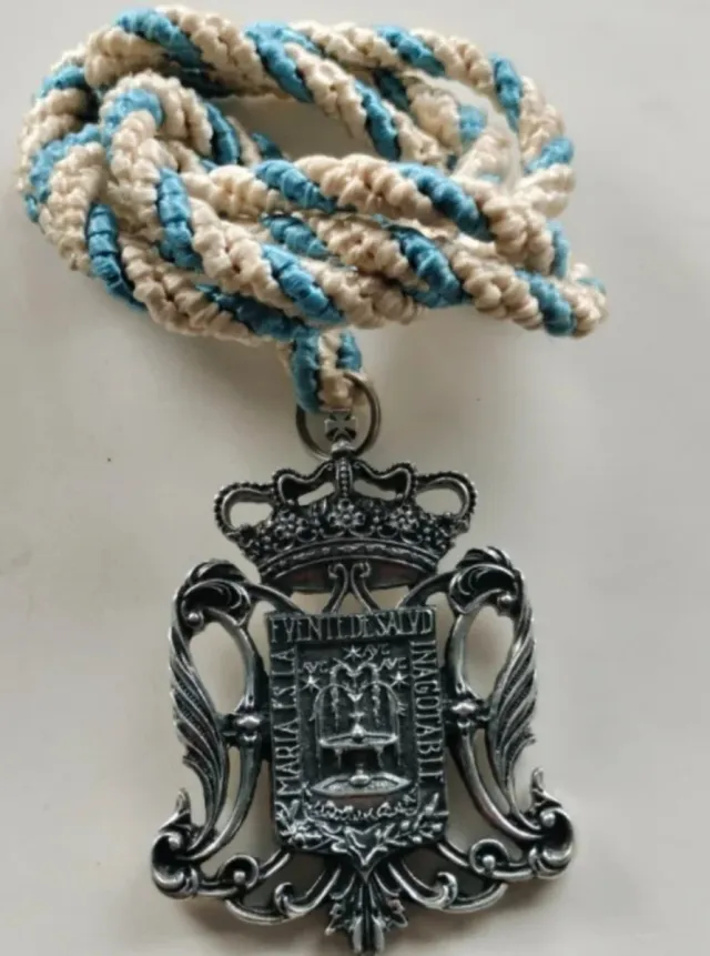 MEDALLA CORONACIÓN CANÓNICA SALUD SAN GONZALO