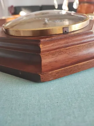 Orologio da parete ottagonale in legno