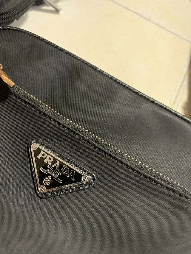 Bandolera Prada Negra con Neceser