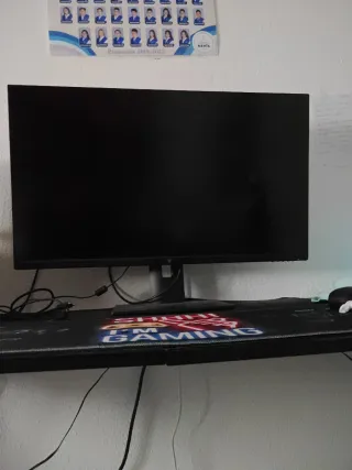 Pack PS5 con carcasa refrigerada + monitor...