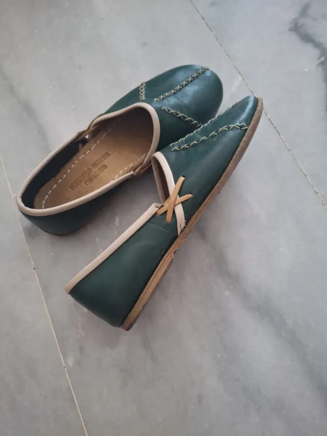 Zapatos de piel artesanales, verdes suela cuero 39